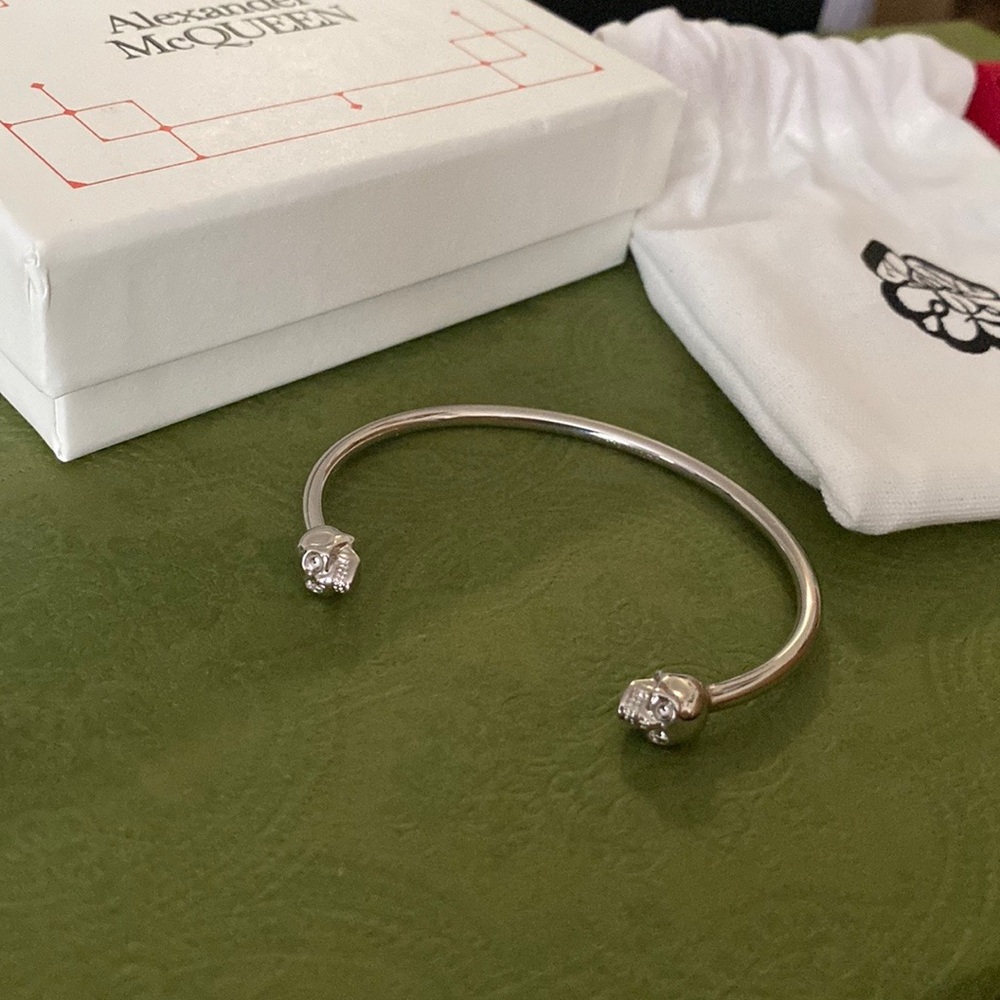 Skull Cuff Bracelet Unisex